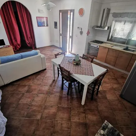 Azzurra's House Apartment *